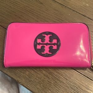 Tory Burch wallet